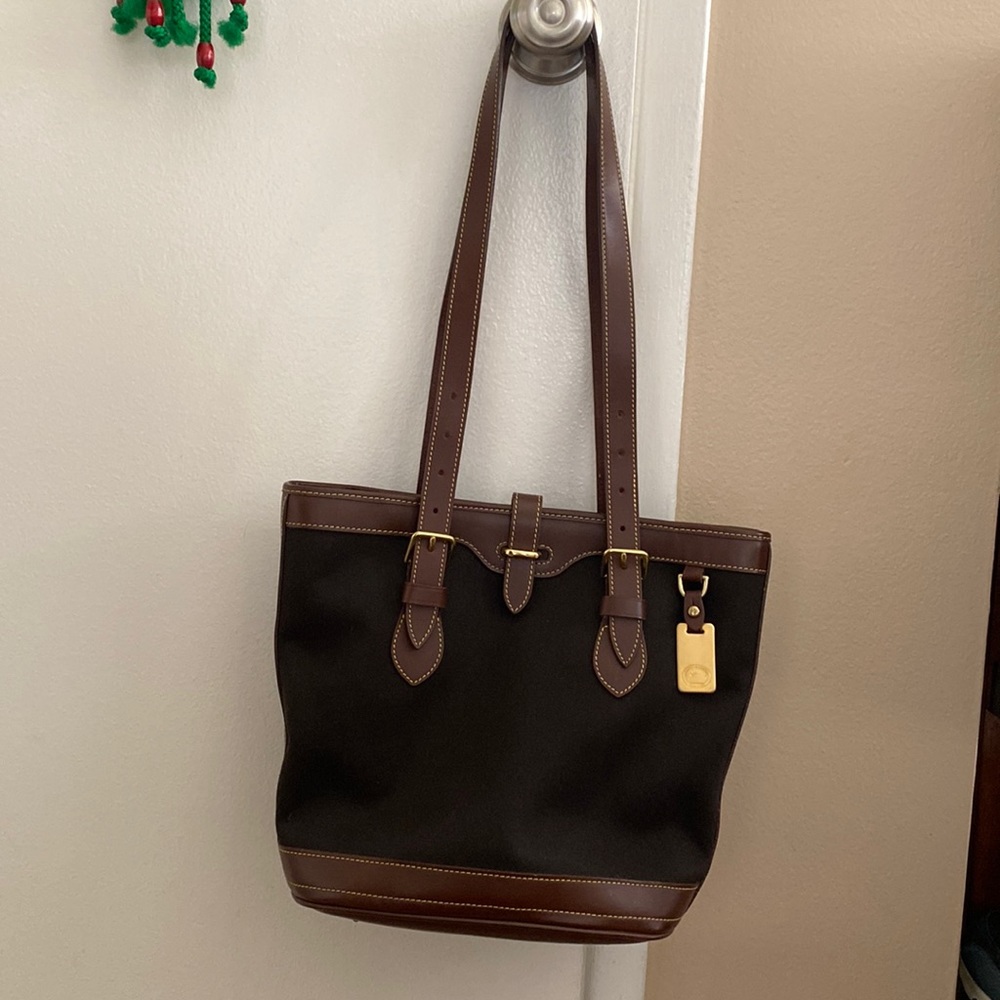 Dooney and Bourke Bucket Tote Vintage New